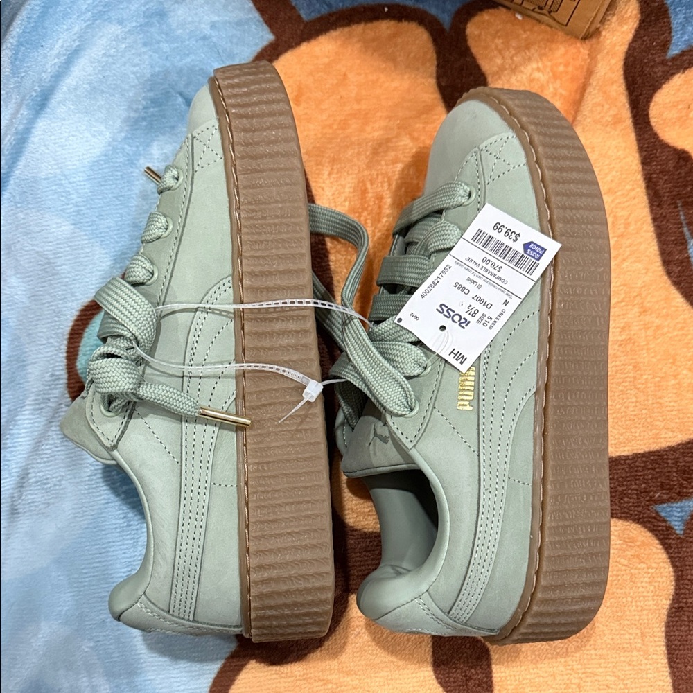 Pumas x Fenty Green Sneakers - Picture 5 of 6